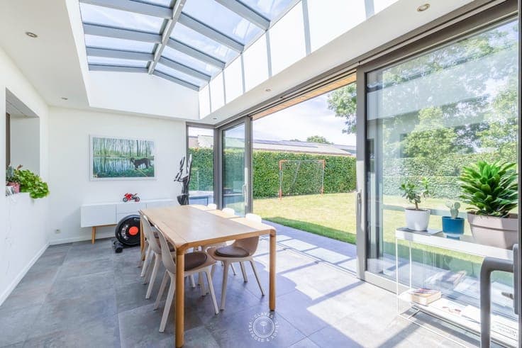 Prachtige en energiezuinige villa met vijf slaapkamers