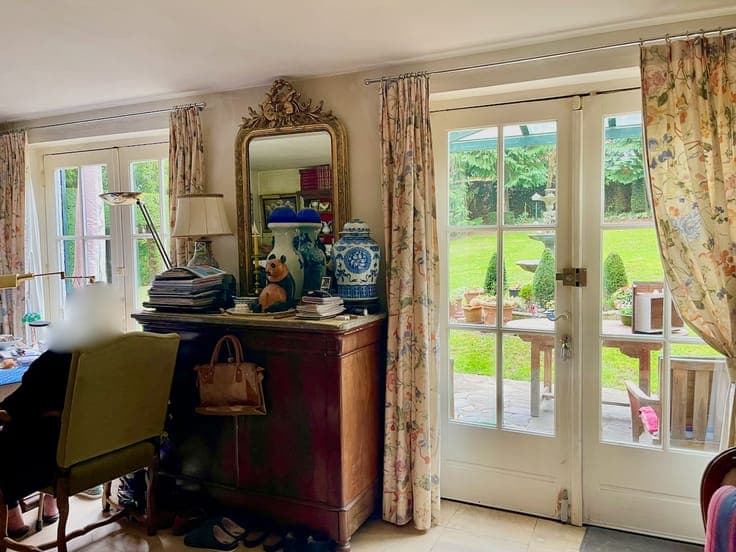 Life annuity villa on 16 acres Lake Genval, for investors