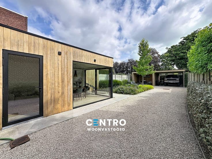 Uiterst CHARMANTE woning te Tielt met 4 slpks, leuke tuin...