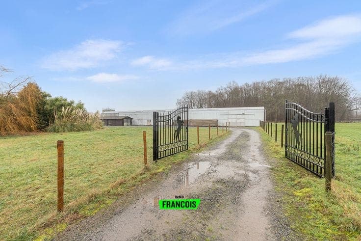 Licensed agricultural property with 3,340 m² greenhouses