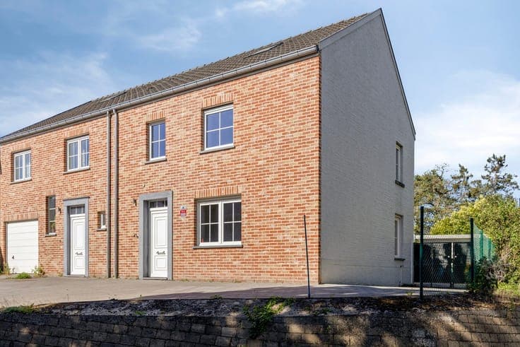 Fully renovated home in 2012