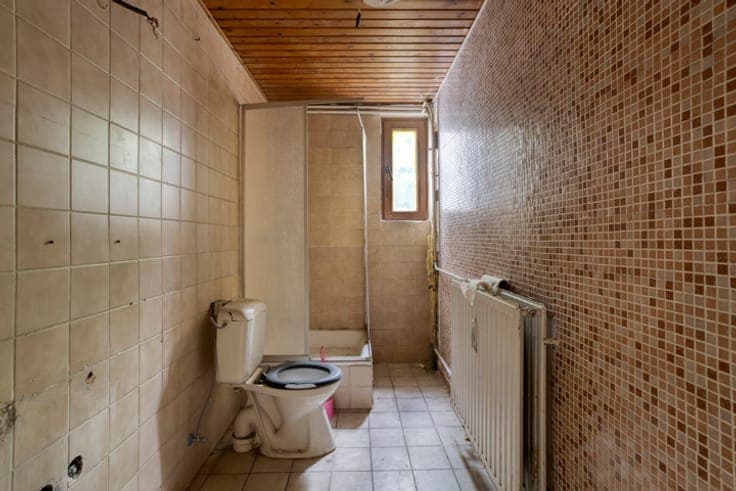 Characterful 1926 townhouse with rare volume