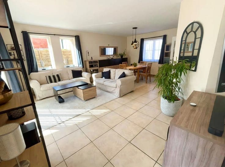 Maison 3 façades : espace, jardin et PEB B
