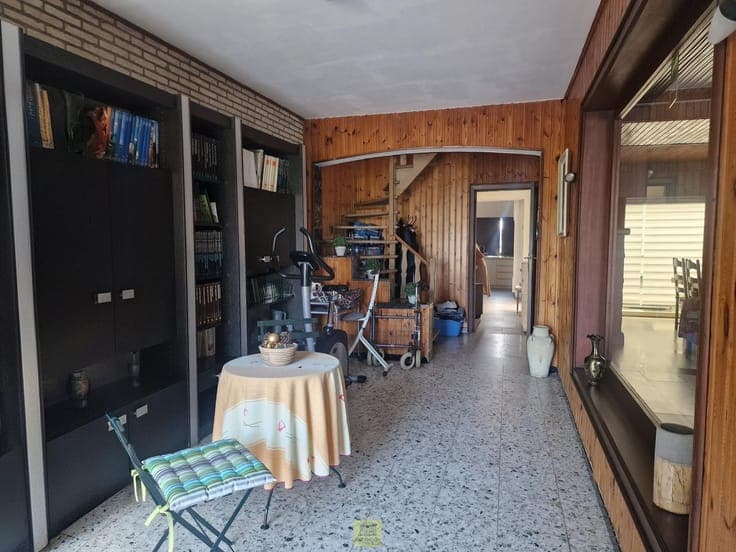 Ruime gezinswoning met diepe tuin en veel potentieel in H...