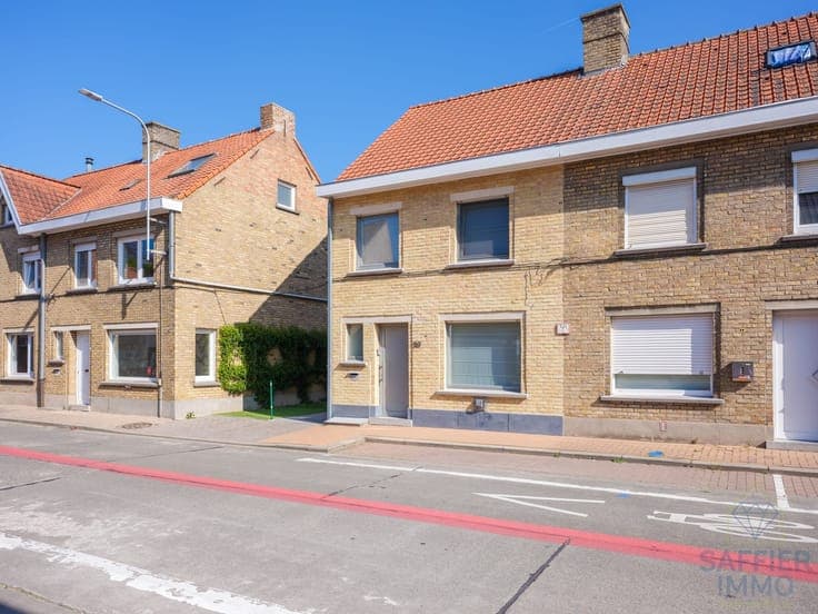 Instapklare halfopen woning te koop in Ingelmunster