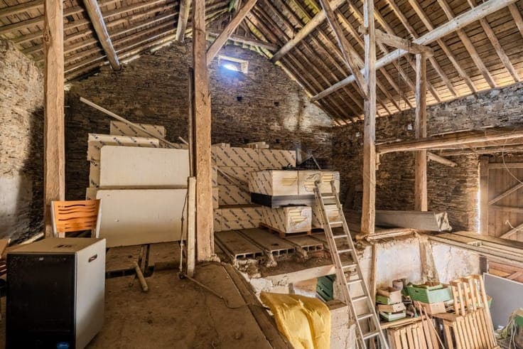 House to Renovate with Barn and Large Garden – Gouvy
