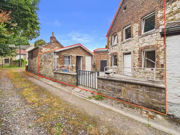 FLÉMALLE – House to renovate, great potential