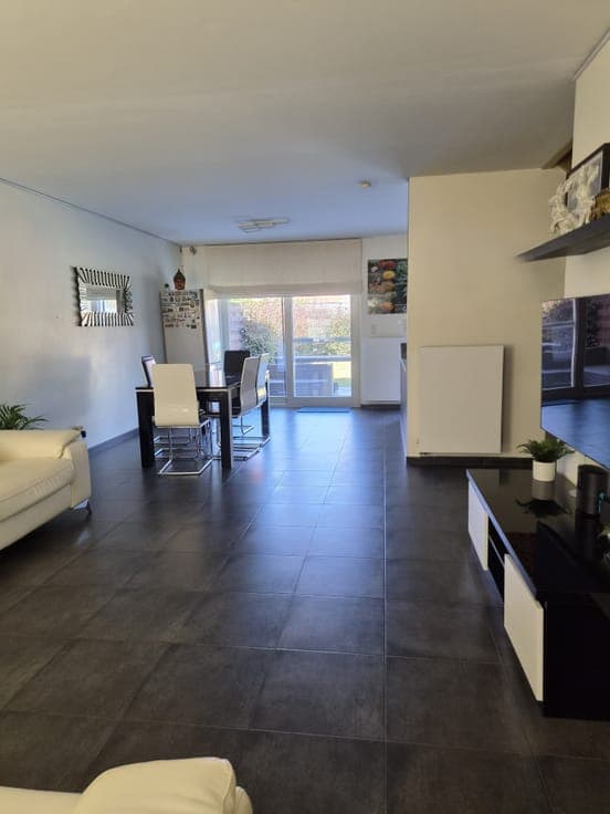 Spacious 4-Bedroom Family Home with Garage & SW Garden