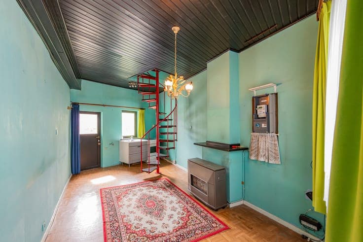 renovation home with courtyard in central Halle