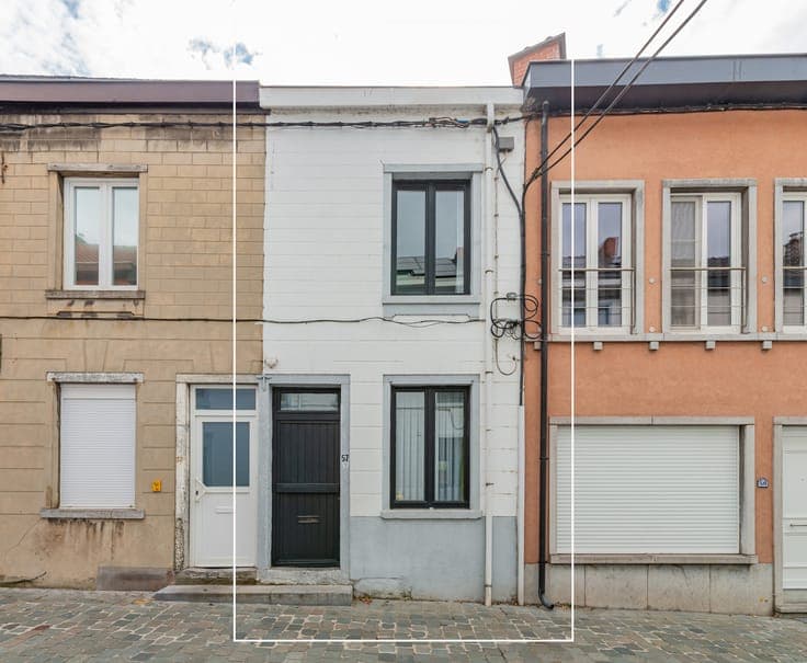 renovation home with courtyard in central Halle