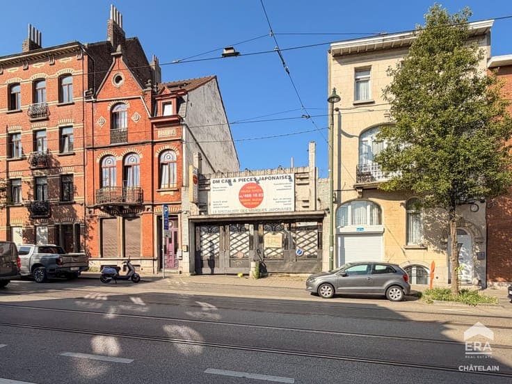 Warehouse with land for sale in Berchem-Sainte-Agathe