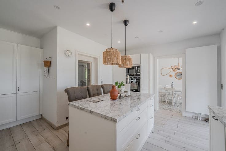 Prestige villa +450 m² – Professional use – Neupré