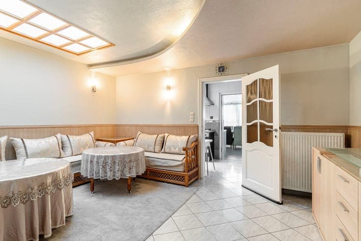 Ruime woning (272mé) met garage en buitenruimte