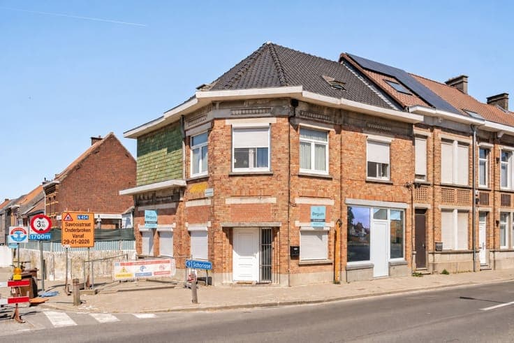 Instapklare woning met 5 slaapkamers en grote garage
