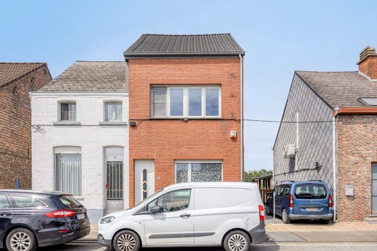 Semi-detached house with garden in Hofstade