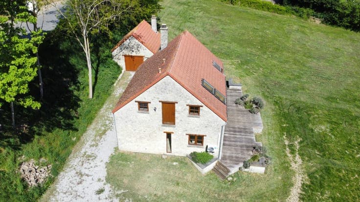 1 bed house with large plot in Jodoigne