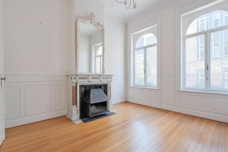 Cinquantenaire - Magnificent 6-bedroom house with garden
