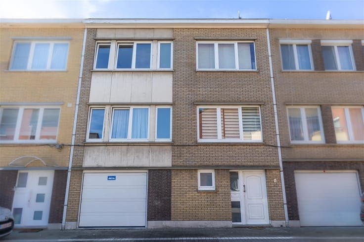 Perfectly Maintained House in a Cul-de-Sac – Quiet Neighbour
