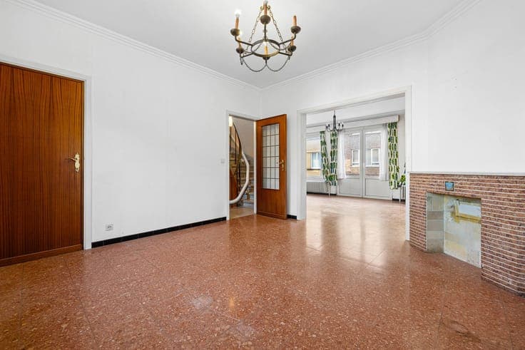 'Bel étage' house with 2 bedrooms + study
