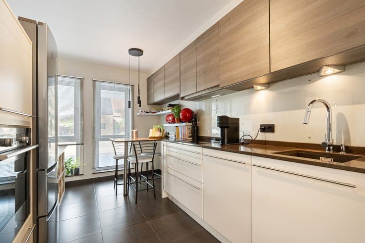 Energy-efficient home with 3 bedrooms, garden and garage