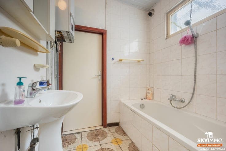 MAISON 4 CH- EMPLACEMENT IDEAL- GRAND JARDIN- IDEAL 1 ACHAT