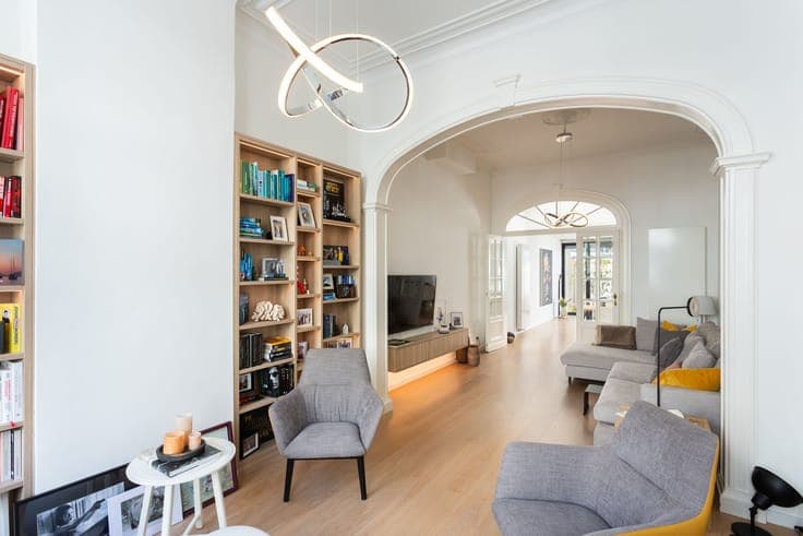 Characterful townhouse with sunny terrace in Berchem