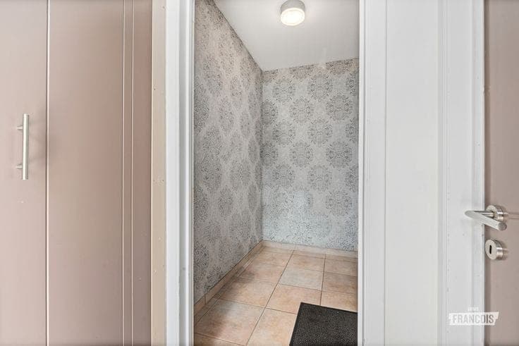 Move-in ready, recently renovated modern house in Bredene