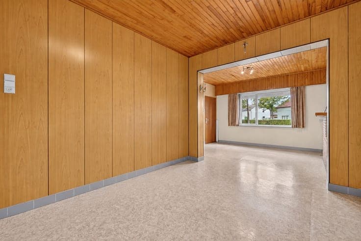 Te renoveren woning met zeer veel potentieel, rustig gele...