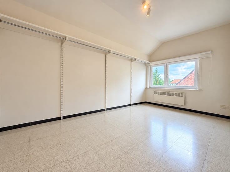 Ruime woning met 3 slaapkamers, tuin in Ichtegem