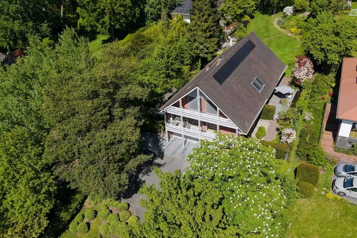 Unique villa with sublime view located in Marke