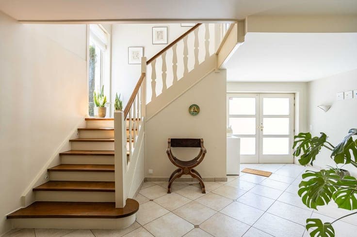Unique villa with sublime view located in Marke