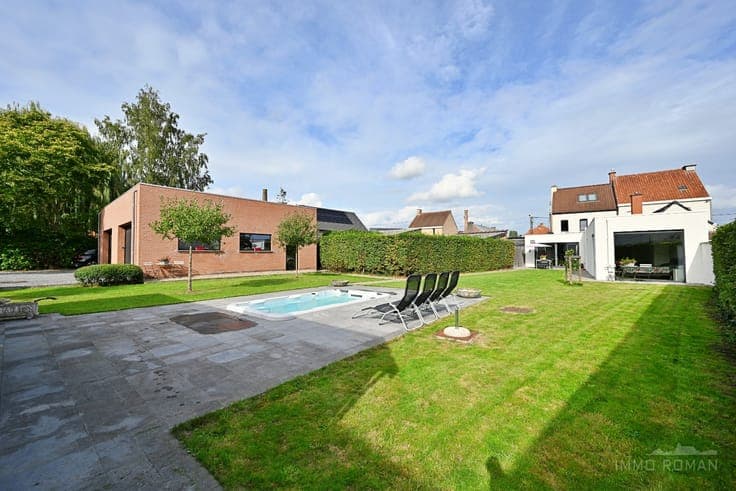 Charmante woning met ruim bijgebouw in Anzegem!