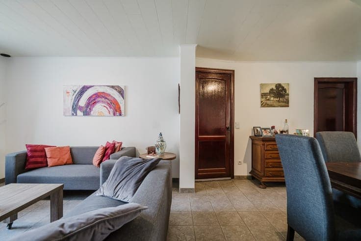 House in Outrijve