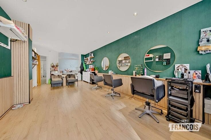 Commercial premises with residential accommodation in the c…