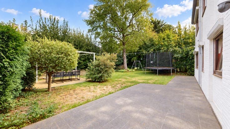 CONSTELLATION - BELLE MAISON 5CH +/- 285M2 - JARDIN - 2 GAR.