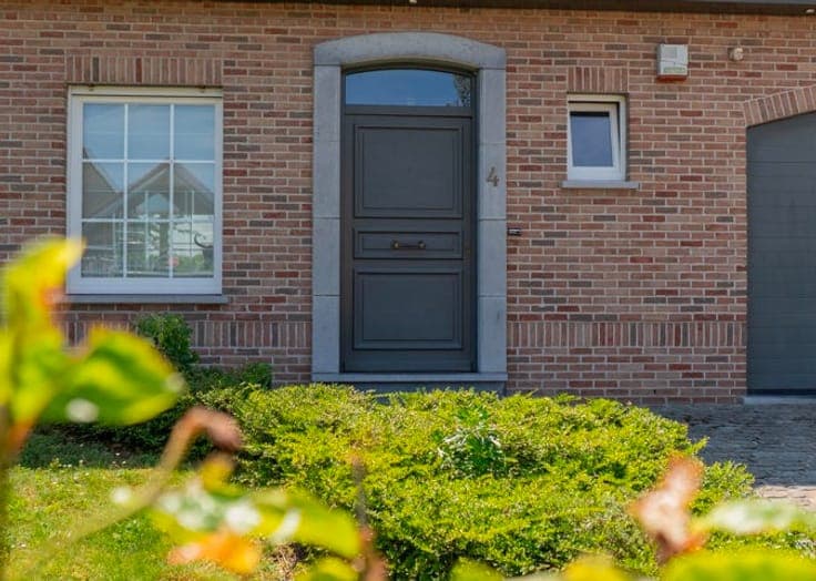 Detached villa with 3 bedrooms and a south-facing garden