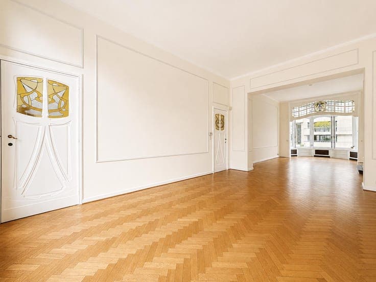 Jardin du Roi – Stunning Art Nouveau Townhouse