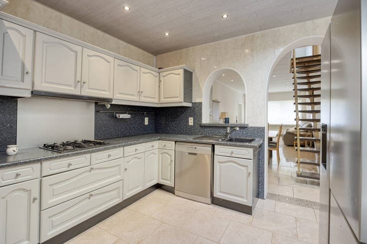 Spacious 3 bedroom house with garden and garage in Deurne!