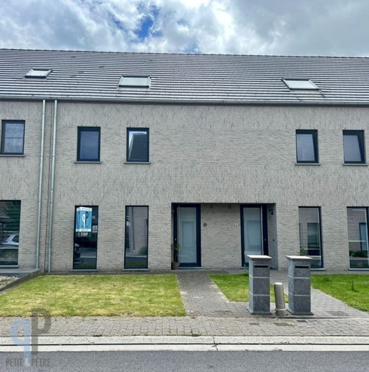 Recente, energiezuinige woning met 4 slaapkamers