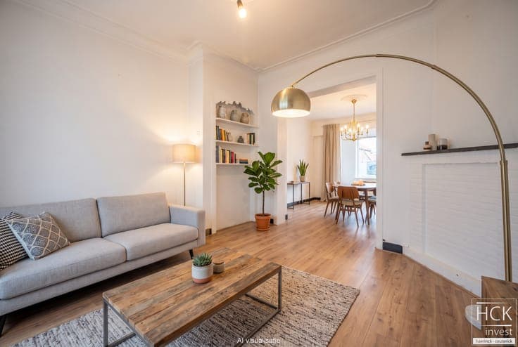 ZULTE - Charmante te renoveren woning met 3 SLPK, garage ...