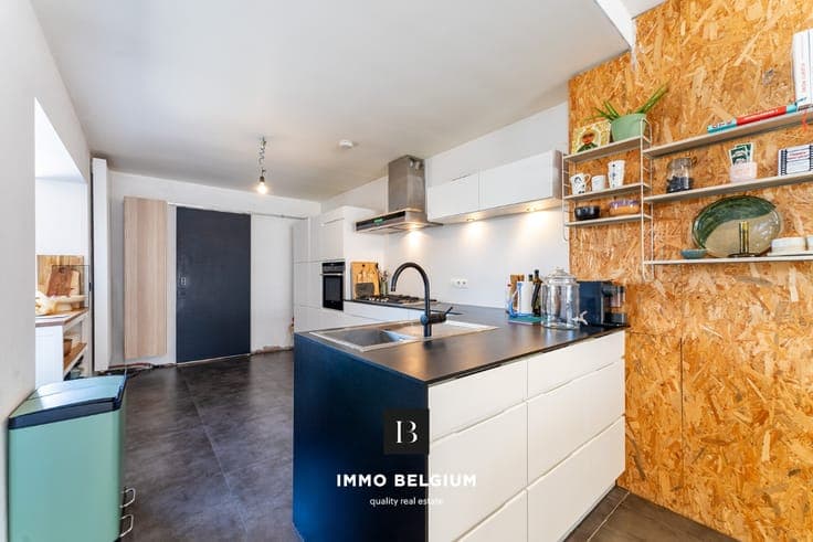 Ruime gerenoveerde woning met 4 slaapkamers in het centrum