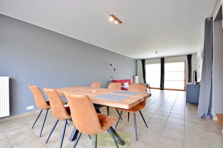 Instapklare woning met garage te Kluisbergen!