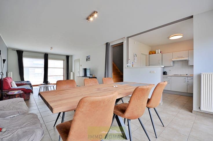 Instapklare woning met garage te Kluisbergen!