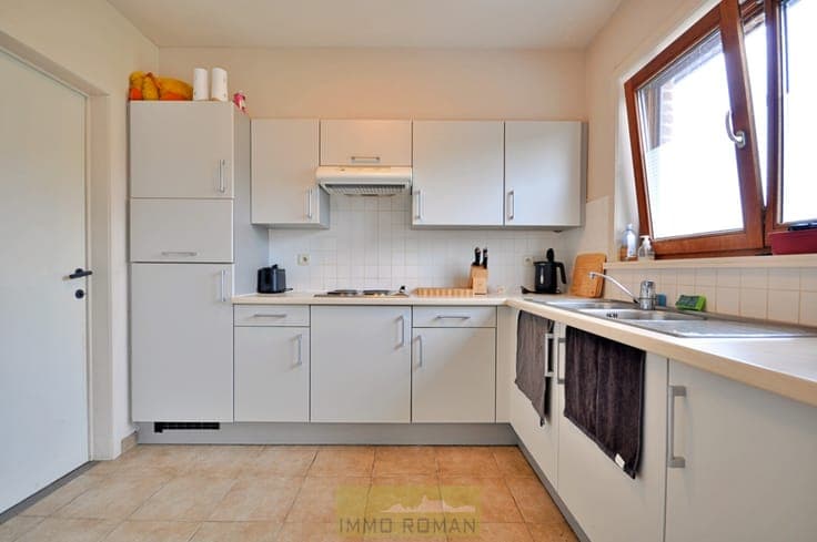 Instapklare woning met garage te Kluisbergen!