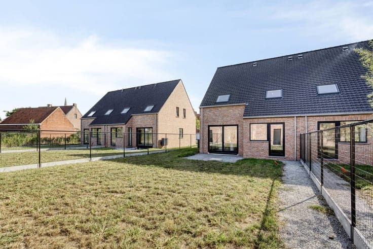 New building (6%) for sale in Elverdinge with 3 rooms and ga