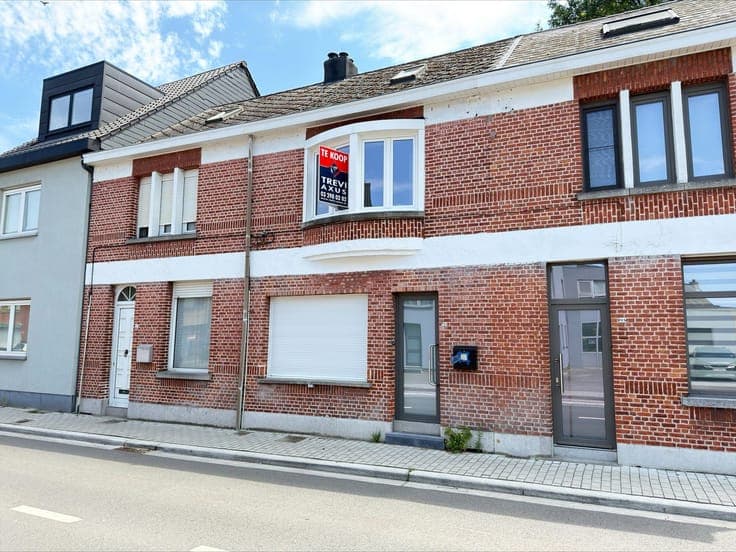 Gerenoveerde woning met 3 slaapkamers en terras