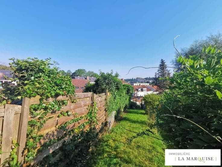 3-bedroom family home with garden just steps from Kauwberg