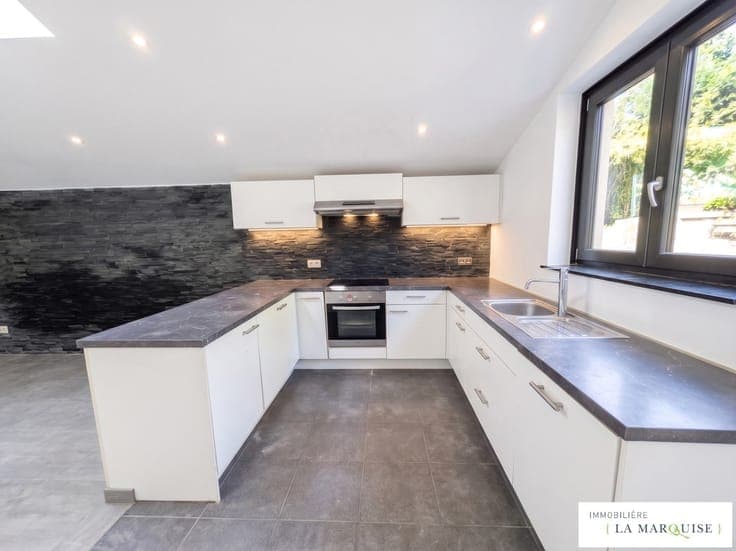 3-bedroom family home with garden just steps from Kauwberg