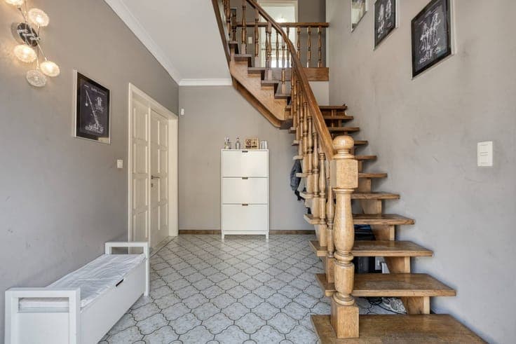 Ready to move in house with 5 bedrooms in Bilzen-Hoeselt