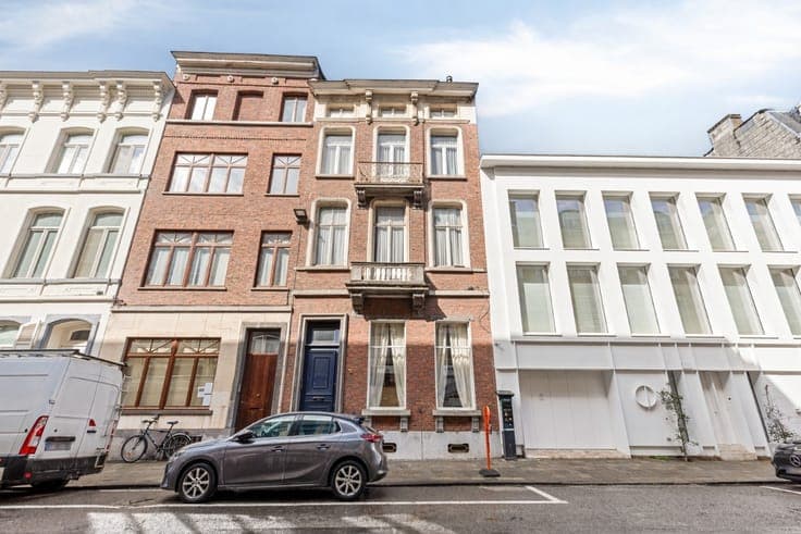 Townhouse of 373 m² for sale in the center of Mechelen